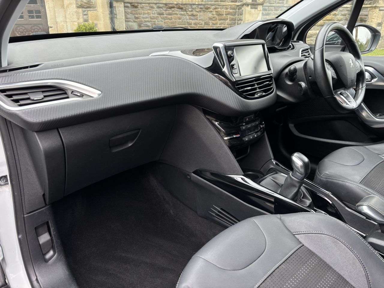 2015 PEUGEOT 2008 2015 PEUGEOT 2008