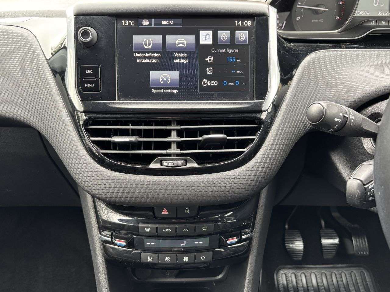 2015 PEUGEOT 2008 2015 PEUGEOT 2008