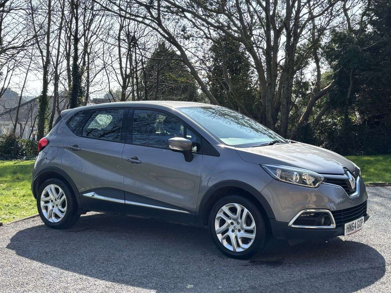 A 2014 RENAULT CAPTUR 1.5 dCi ENERGY Dynamique MediaNav SUV 5dr Diesel Manual Euro 5 (s/s) (90 ps A 2014 RENAULT CAPTUR 1.5 dCi ENERGY Dynamique MediaNav SUV 5dr Diesel Manual Euro 5 (s/s) (90 ps
