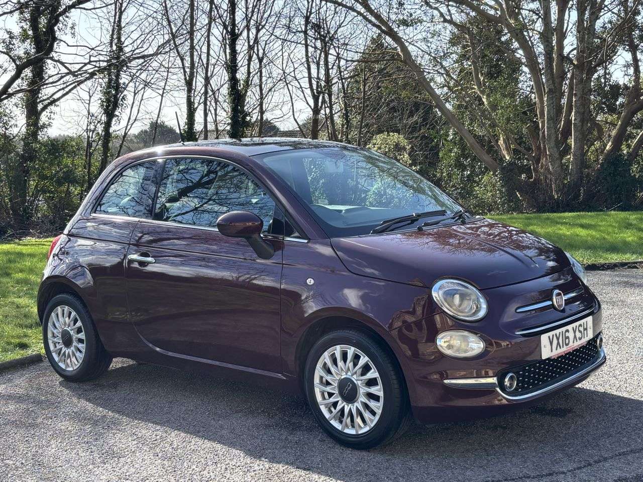 A 2016 FIAT 500 1.2 Lounge Hatchback 3dr Petrol Manual Euro 6 (s/s) (69 bhp) A 2016 FIAT 500 1.2 Lounge Hatchback 3dr Petrol Manual Euro 6 (s/s) (69 bhp)