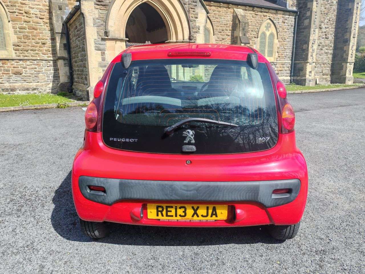 A 2013 PEUGEOT 107 1.0 12V Access Hatchback 3dr Petrol Manual Euro 5 (68 ps) A 2013 PEUGEOT 107 1.0 12V Access Hatchback 3dr Petrol Manual Euro 5 (68 ps)