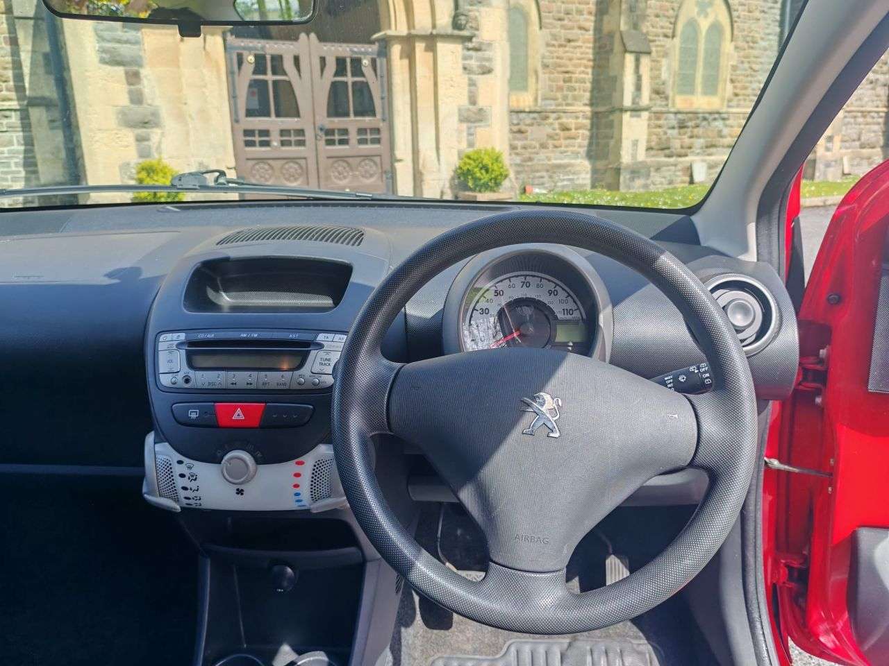 2013 PEUGEOT 107 2013 PEUGEOT 107