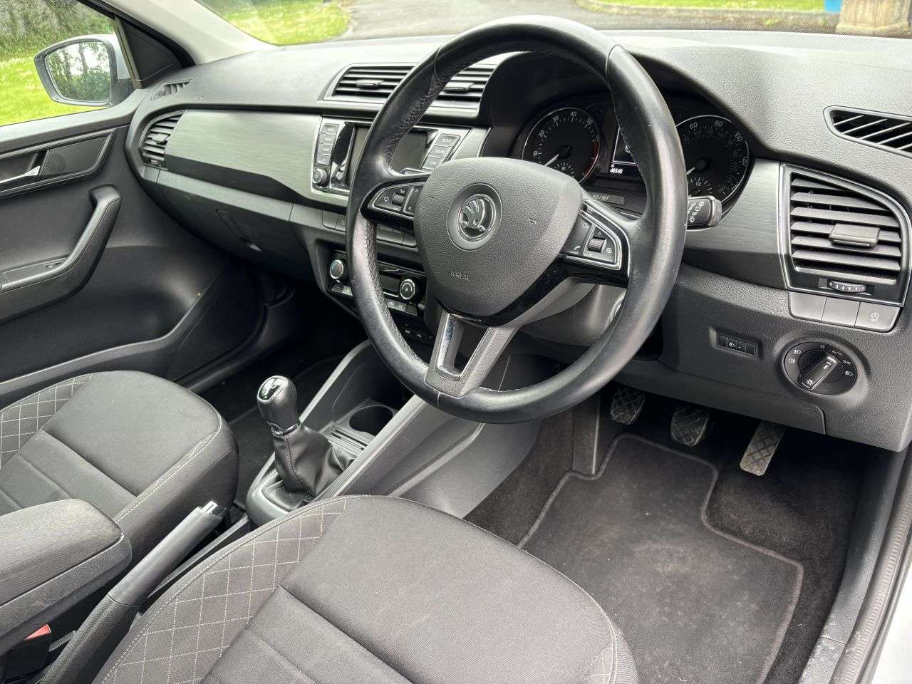 2015 SKODA FABIA 2015 SKODA FABIA