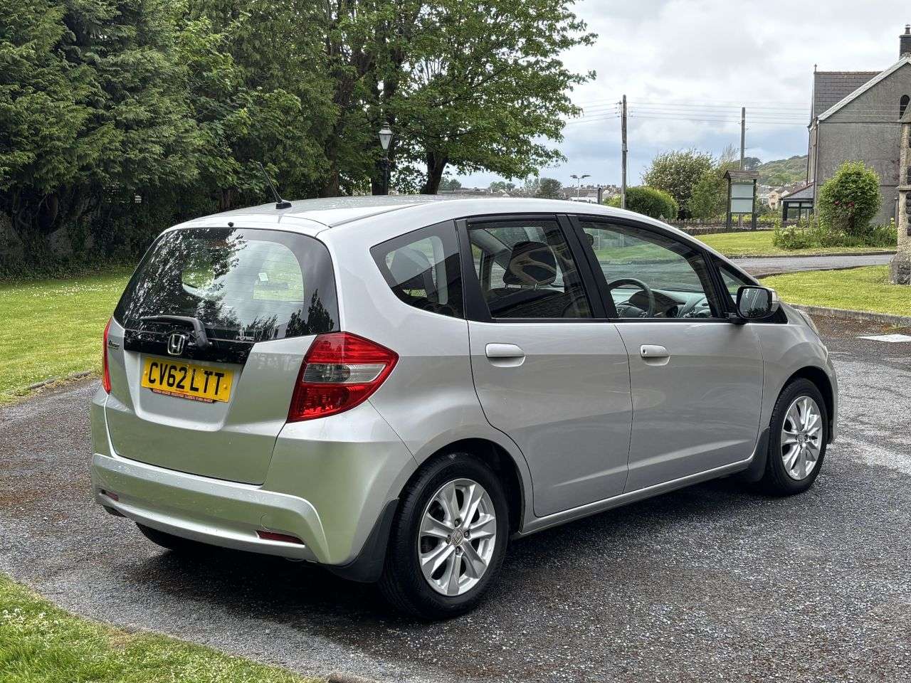 A 2012 HONDA JAZZ 1.4 i-VTEC ES Hatchback 5dr Petrol CVT Euro 5 (99 ps) A 2012 HONDA JAZZ 1.4 i-VTEC ES Hatchback 5dr Petrol CVT Euro 5 (99 ps)