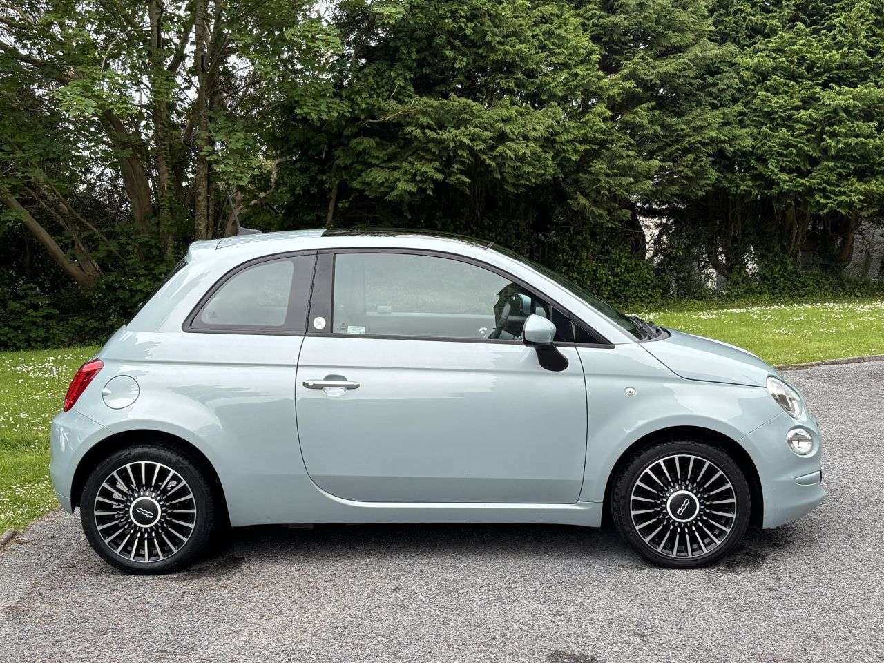 A 2020 FIAT 500 1.0 MHEV Launch Edition Hatchback 3dr Petrol Manual Euro 6 (s/s) (70 bhp) A 2020 FIAT 500 1.0 MHEV Launch Edition Hatchback 3dr Petrol Manual Euro 6 (s/s) (70 bhp)