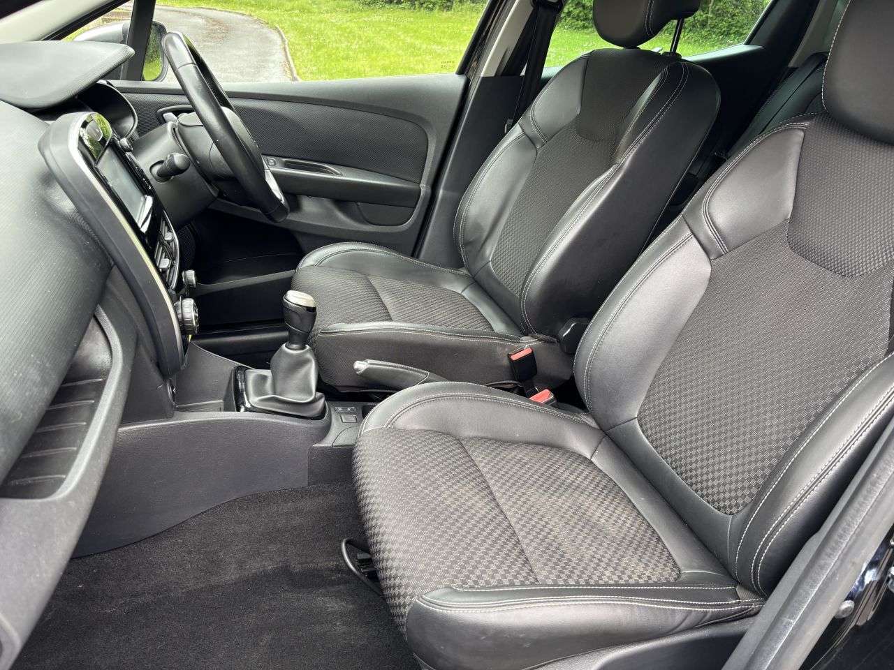 2018 RENAULT CLIO 2018 RENAULT CLIO