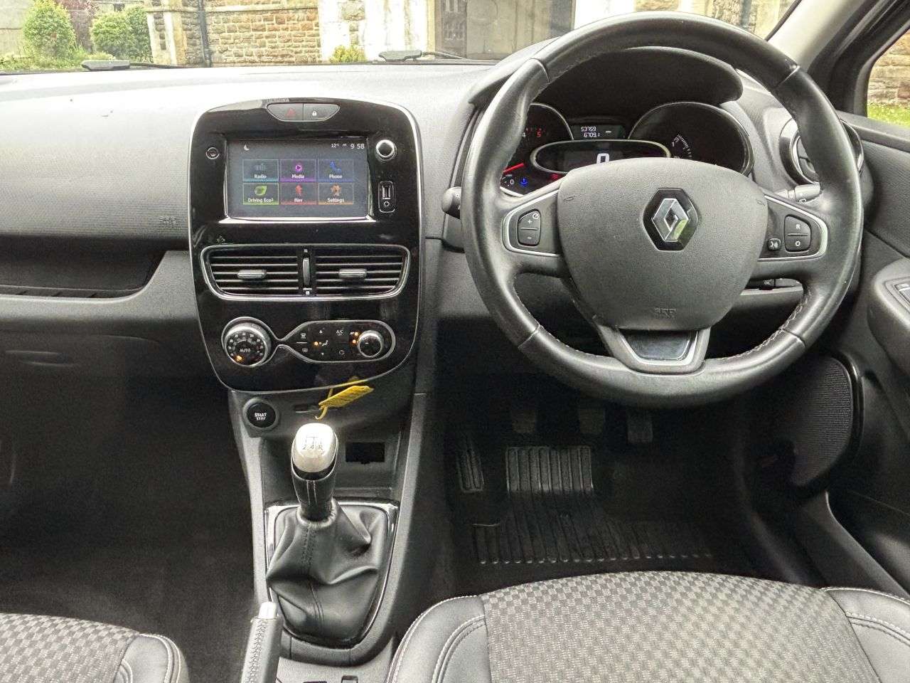 2018 RENAULT CLIO 2018 RENAULT CLIO