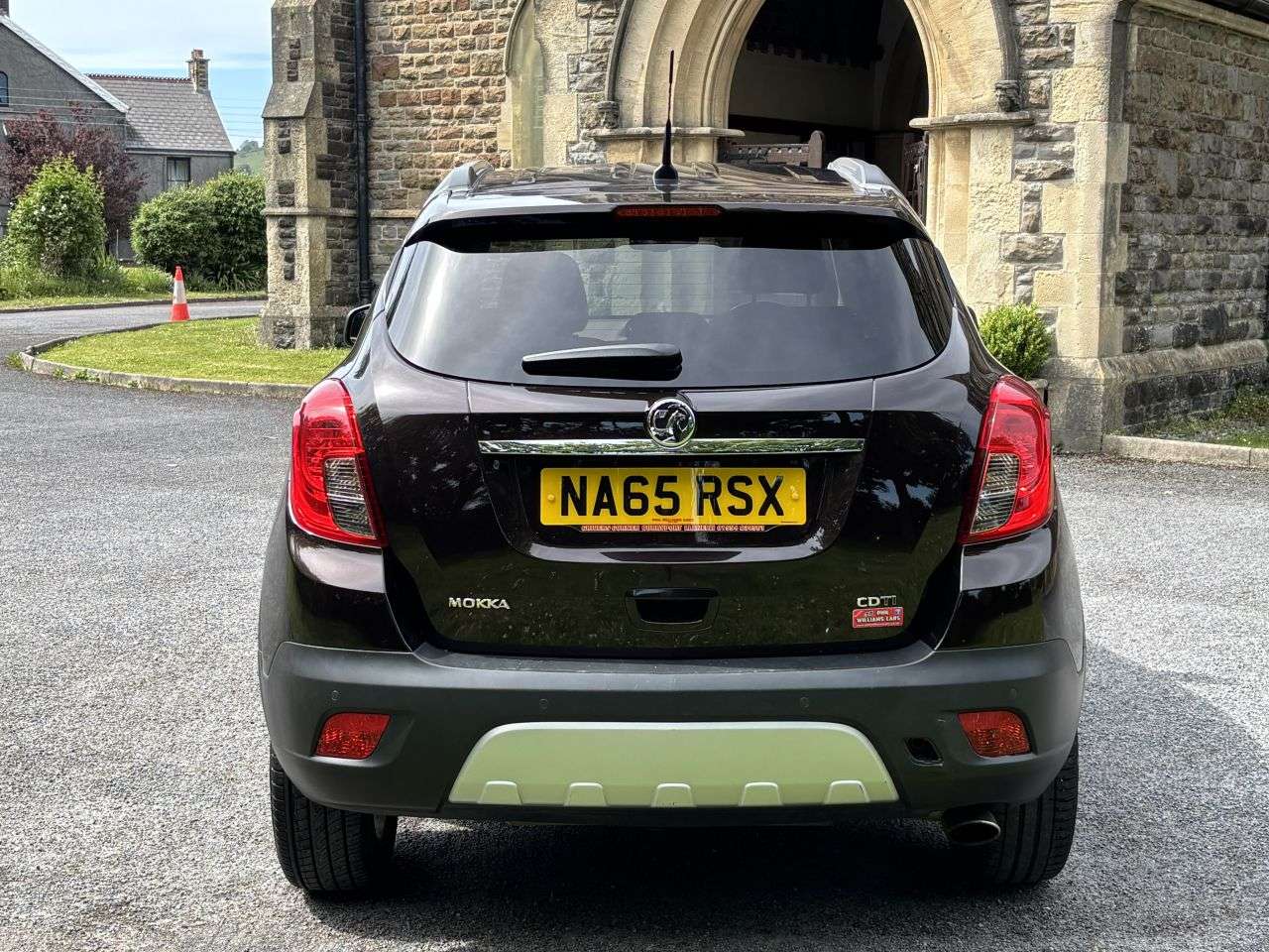 A 2015 VAUXHALL MOKKA 1.6 CDTi SE SUV 5dr Diesel Manual 2WD Euro 6 (s/s) (136 ps) A 2015 VAUXHALL MOKKA 1.6 CDTi SE SUV 5dr Diesel Manual 2WD Euro 6 (s/s) (136 ps)