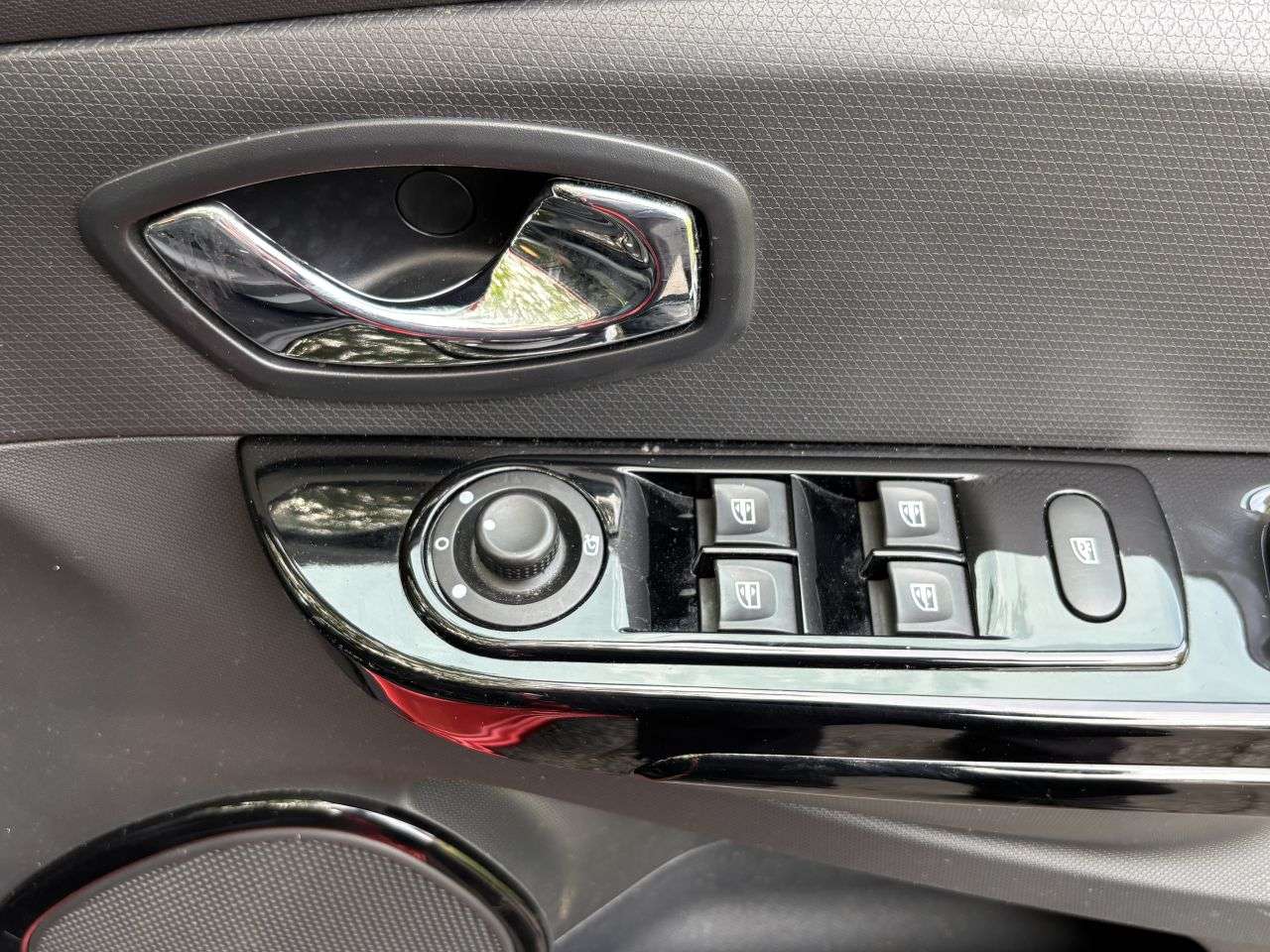 2014 RENAULT CLIO 2014 RENAULT CLIO