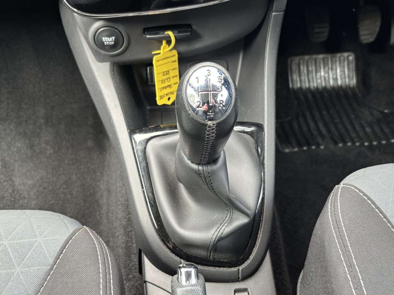 2014 RENAULT CLIO 2014 RENAULT CLIO