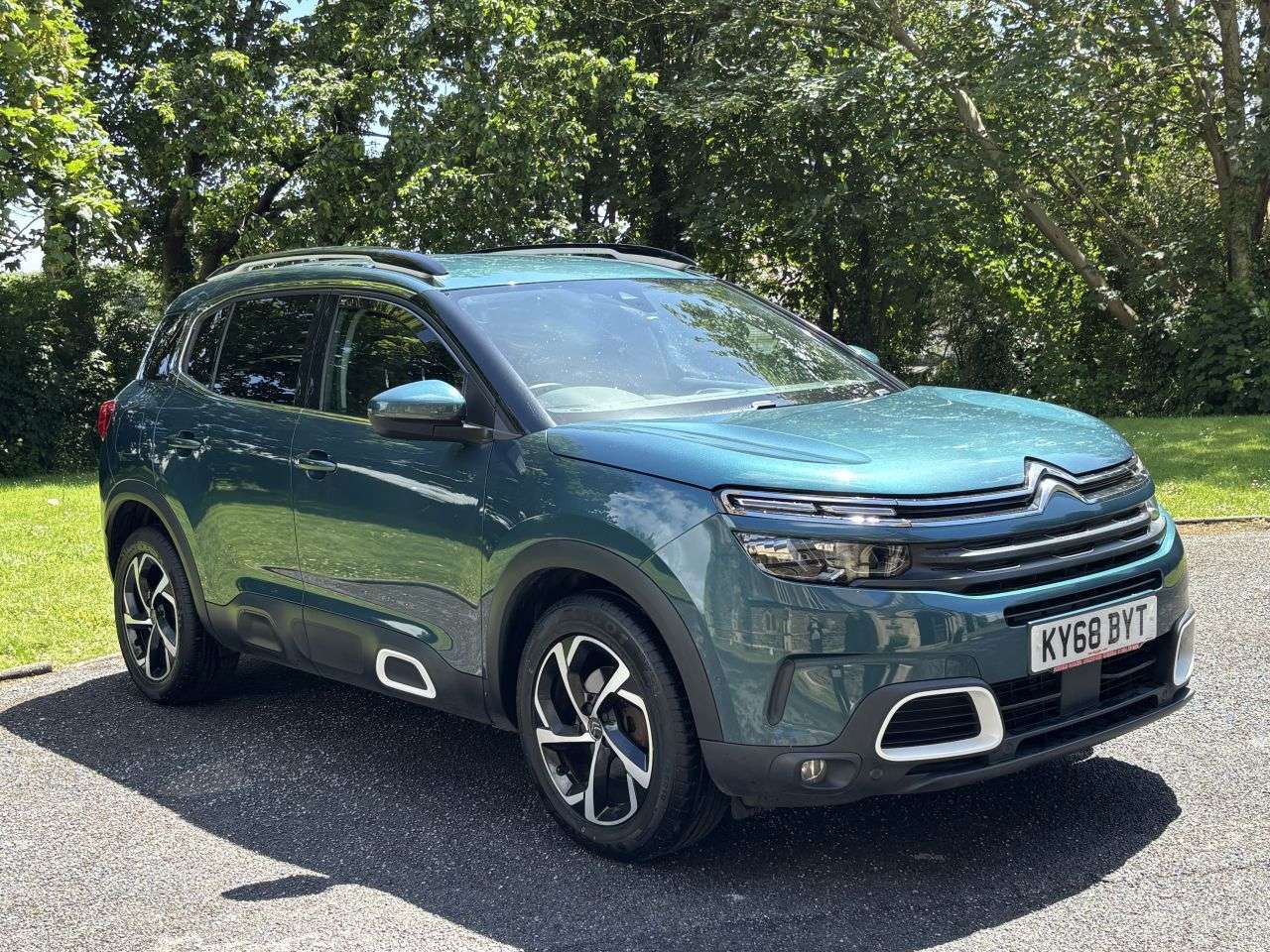 A 2018 CITROEN C5 AIRCROSS 1.5 BlueHDi Flair SUV 5dr Diesel EAT8 Euro 6 (s/s) (130 ps) A 2018 CITROEN C5 AIRCROSS 1.5 BlueHDi Flair SUV 5dr Diesel EAT8 Euro 6 (s/s) (130 ps)