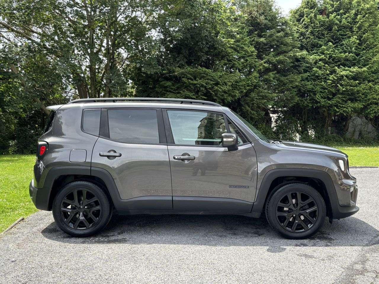 A 2020 JEEP RENEGADE 1.0 GSE T3 Night Eagle SUV 5dr Petrol Manual Euro 6 (s/s) (120 ps) A 2020 JEEP RENEGADE 1.0 GSE T3 Night Eagle SUV 5dr Petrol Manual Euro 6 (s/s) (120 ps)