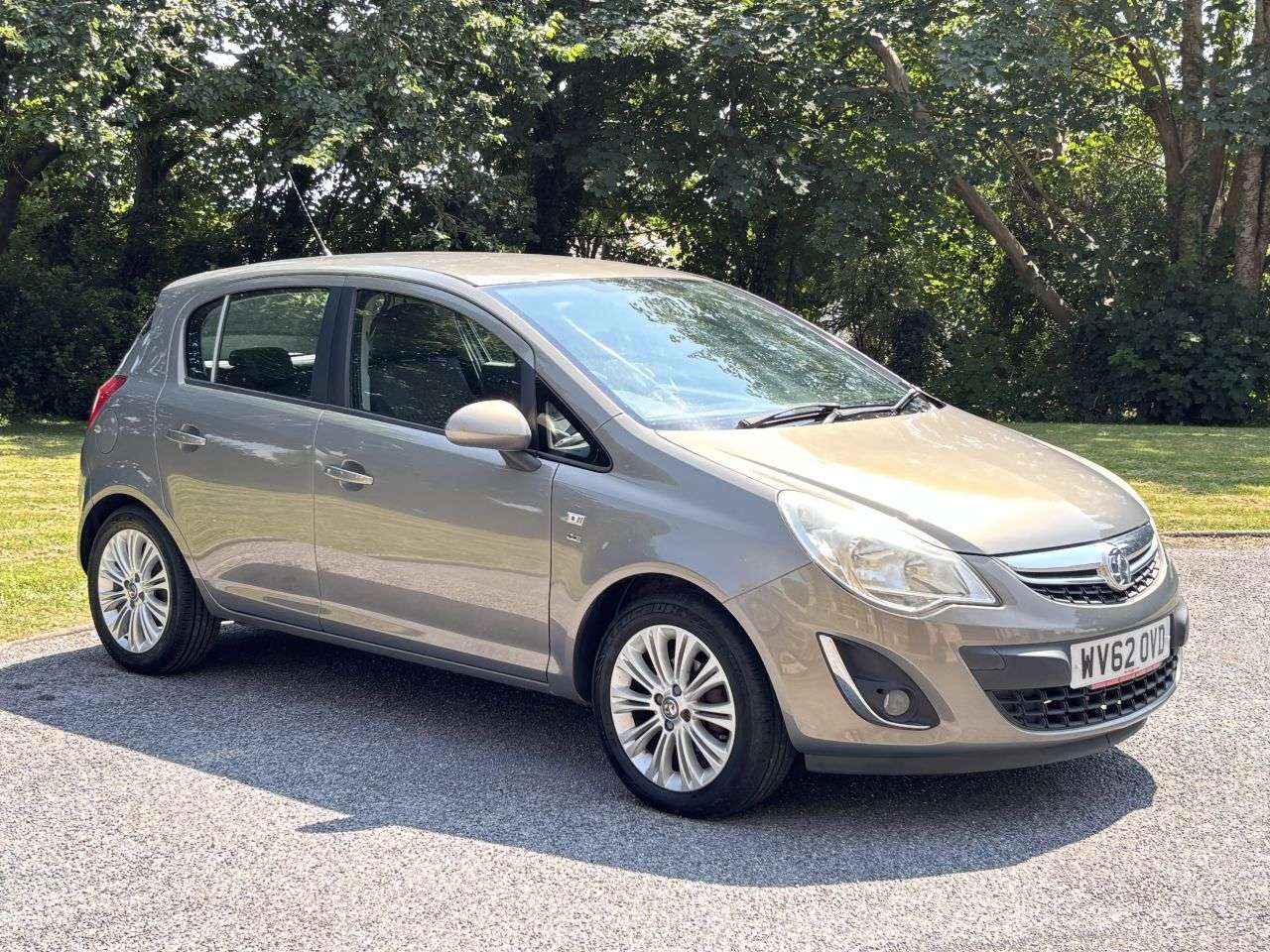 A 2012 VAUXHALL CORSA 1.2i ecoFLEX 16V SE Hatchback 5dr Petrol Manual Euro 5 (s/s) (85 ps) A 2012 VAUXHALL CORSA 1.2i ecoFLEX 16V SE Hatchback 5dr Petrol Manual Euro 5 (s/s) (85 ps)
