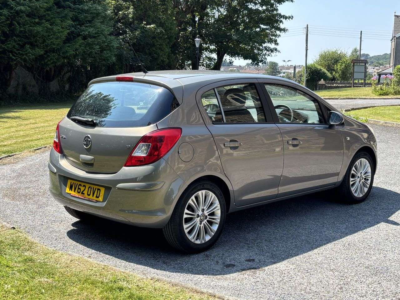 A 2012 VAUXHALL CORSA 1.2i ecoFLEX 16V SE Hatchback 5dr Petrol Manual Euro 5 (s/s) (85 ps) A 2012 VAUXHALL CORSA 1.2i ecoFLEX 16V SE Hatchback 5dr Petrol Manual Euro 5 (s/s) (85 ps)