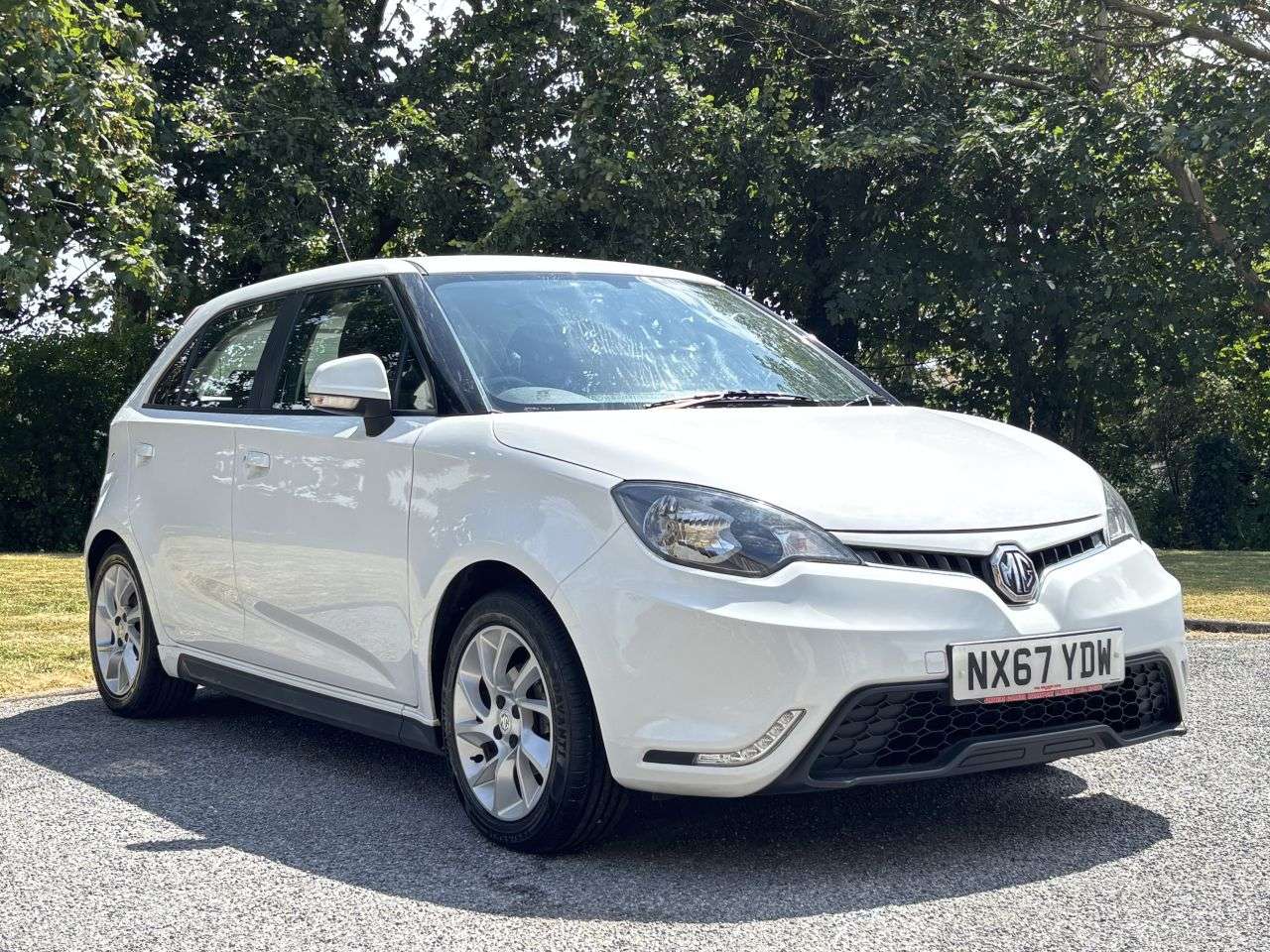A 2017 MG MG3 1.5 VTi-TECH 3Form Sport Hatchback 5dr Petrol Manual Euro 6 (s/s) (106 ps) A 2017 MG MG3 1.5 VTi-TECH 3Form Sport Hatchback 5dr Petrol Manual Euro 6 (s/s) (106 ps)