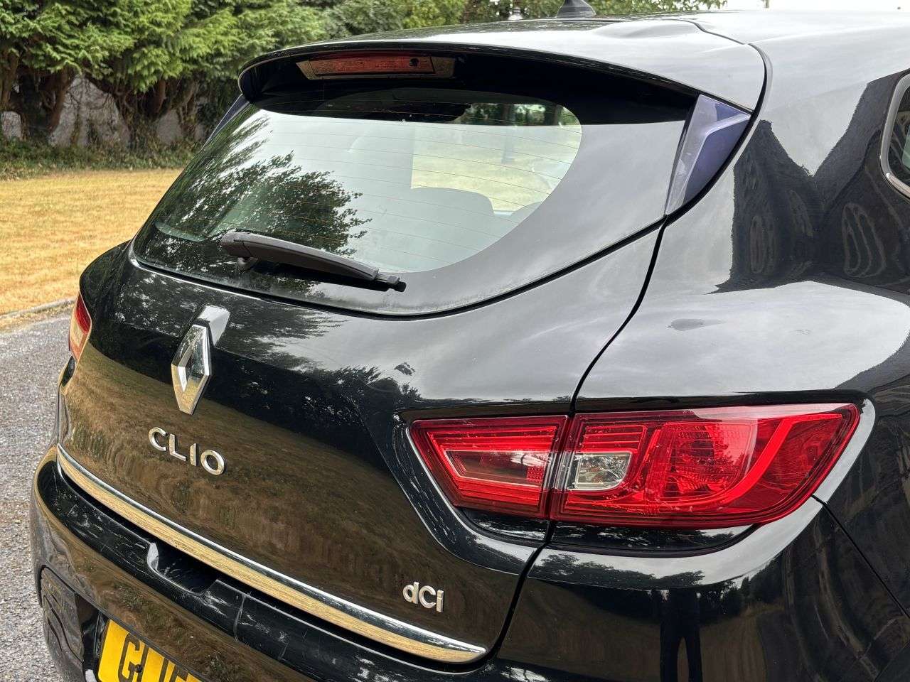 2015 RENAULT CLIO 2015 RENAULT CLIO
