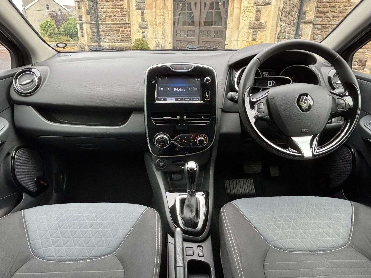 2015 RENAULT CLIO 2015 RENAULT CLIO