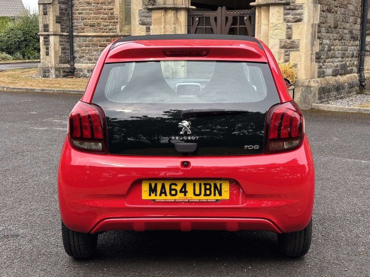 A 2014 PEUGEOT 108 1.0 VTi Active Top! 5dr Petrol Manual Euro 5 Euro 5 (68 ps) A 2014 PEUGEOT 108 1.0 VTi Active Top! 5dr Petrol Manual Euro 5 Euro 5 (68 ps)