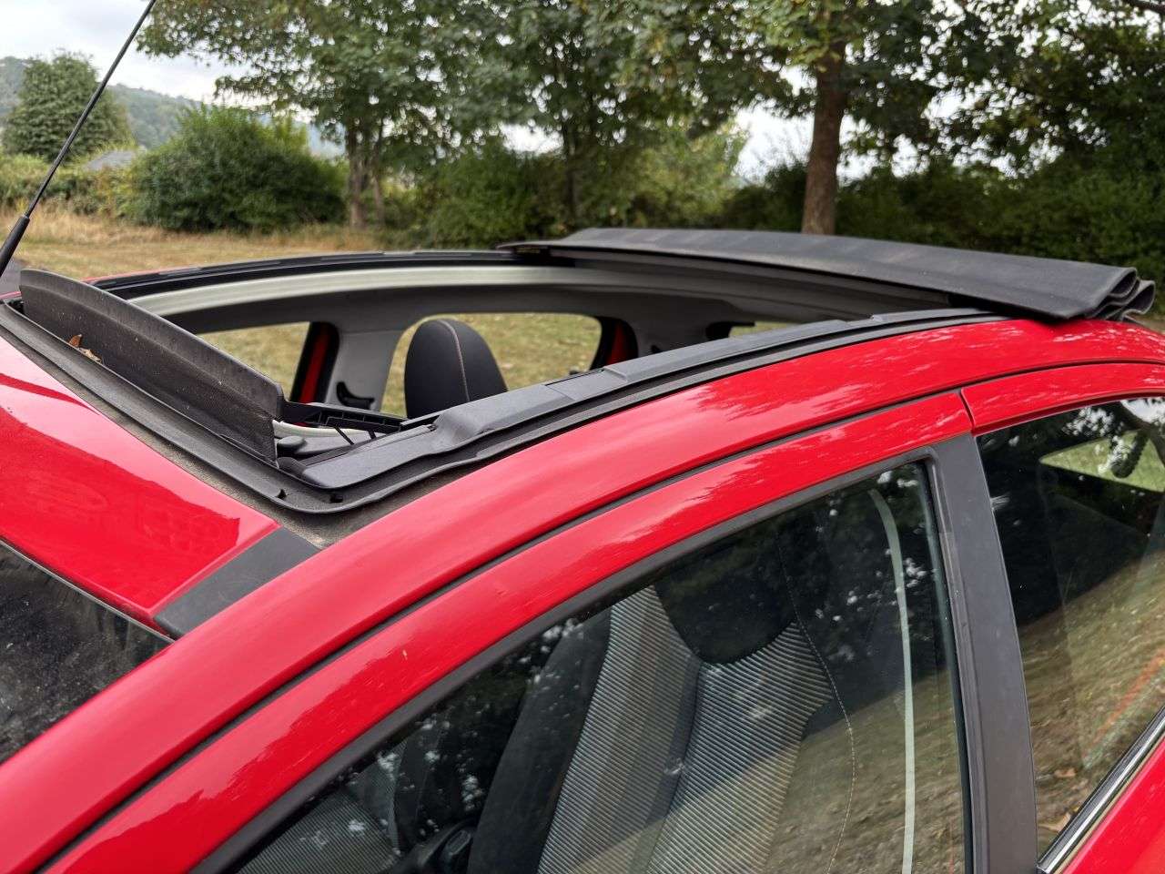 2014 PEUGEOT 108 2014 PEUGEOT 108
