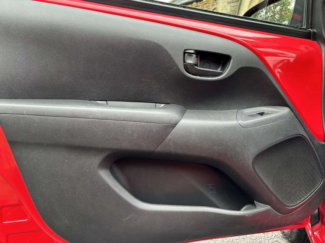 2014 PEUGEOT 108 2014 PEUGEOT 108