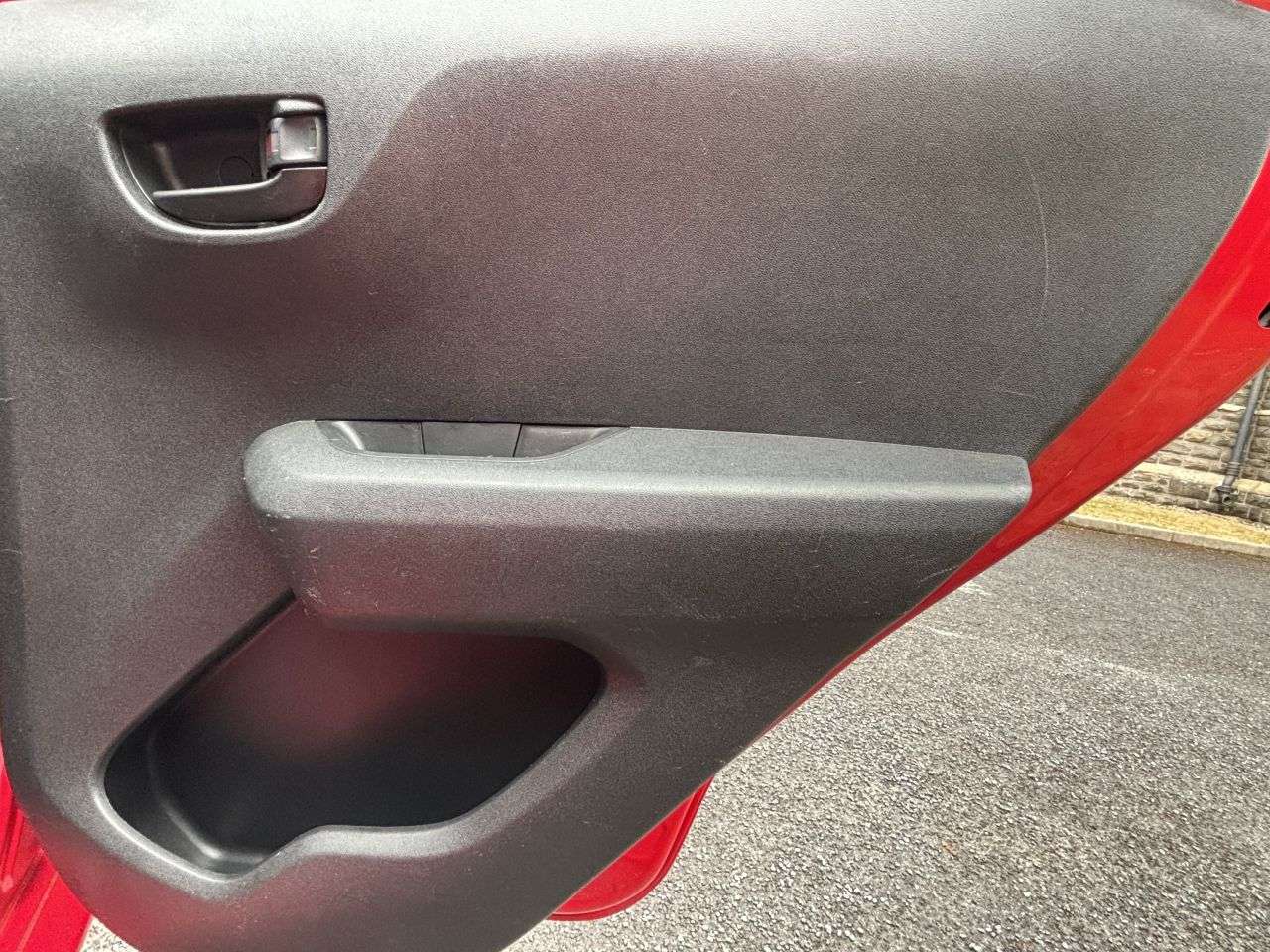 2014 PEUGEOT 108 2014 PEUGEOT 108