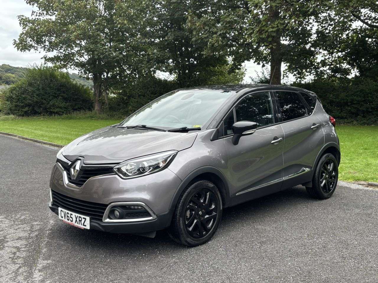 A 2015 RENAULT CAPTUR 1.5 dCi ENERGY Dynamique S Nav SUV 5dr Diesel Auto Euro 6 (s/s) (90 ps) A 2015 RENAULT CAPTUR 1.5 dCi ENERGY Dynamique S Nav SUV 5dr Diesel Auto Euro 6 (s/s) (90 ps)