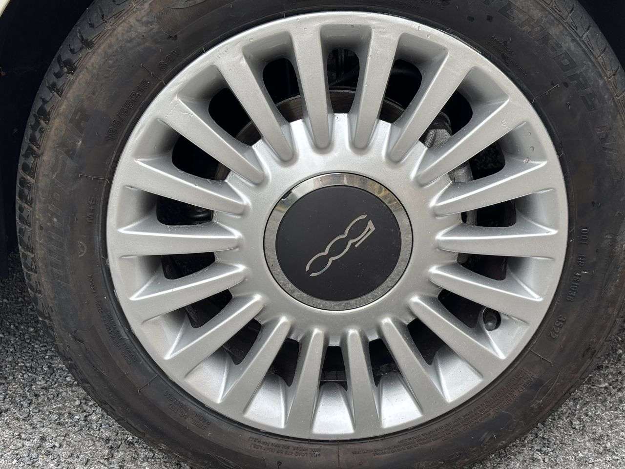 2011 FIAT 500 2011 FIAT 500
