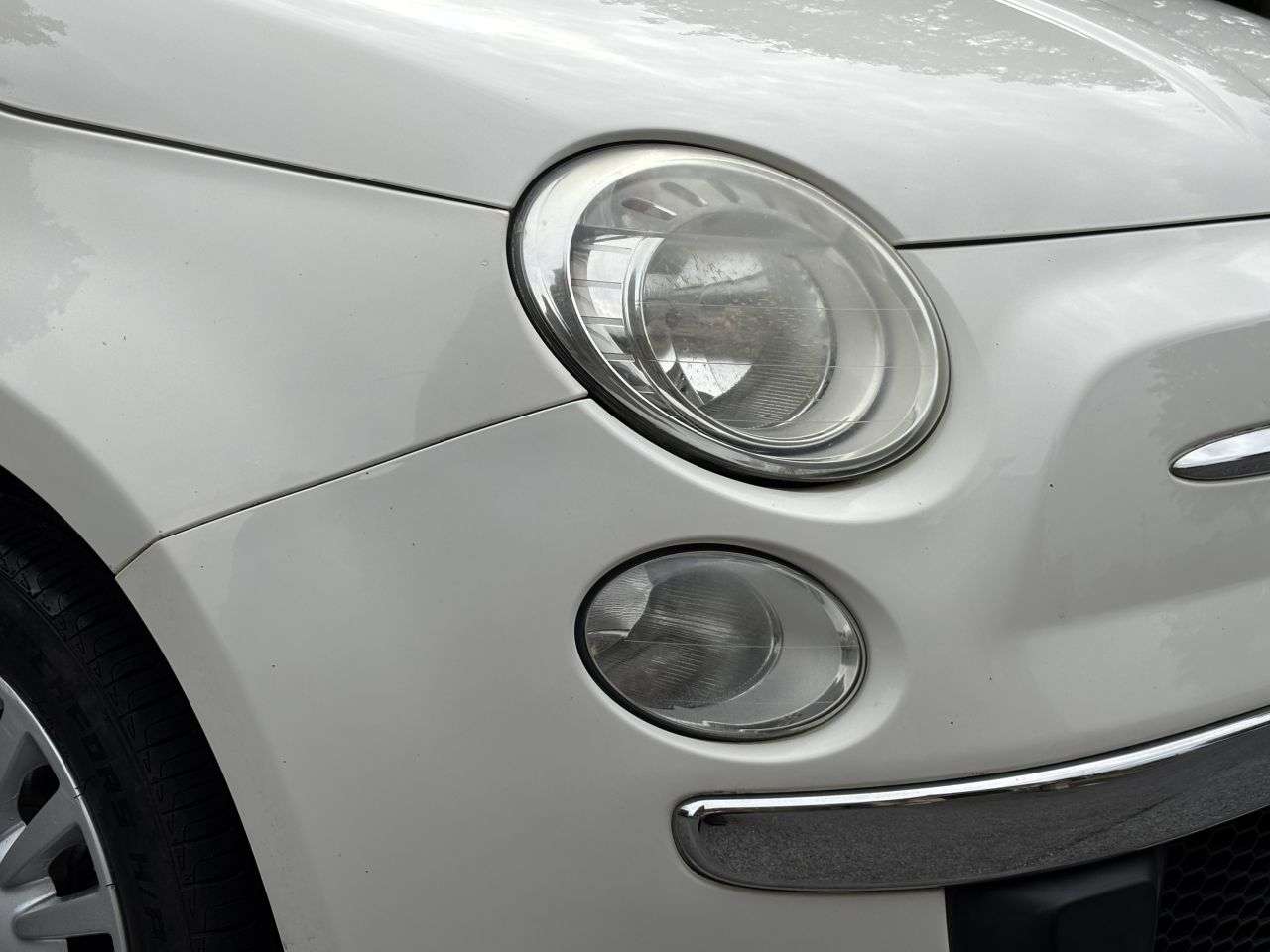 2011 FIAT 500 2011 FIAT 500