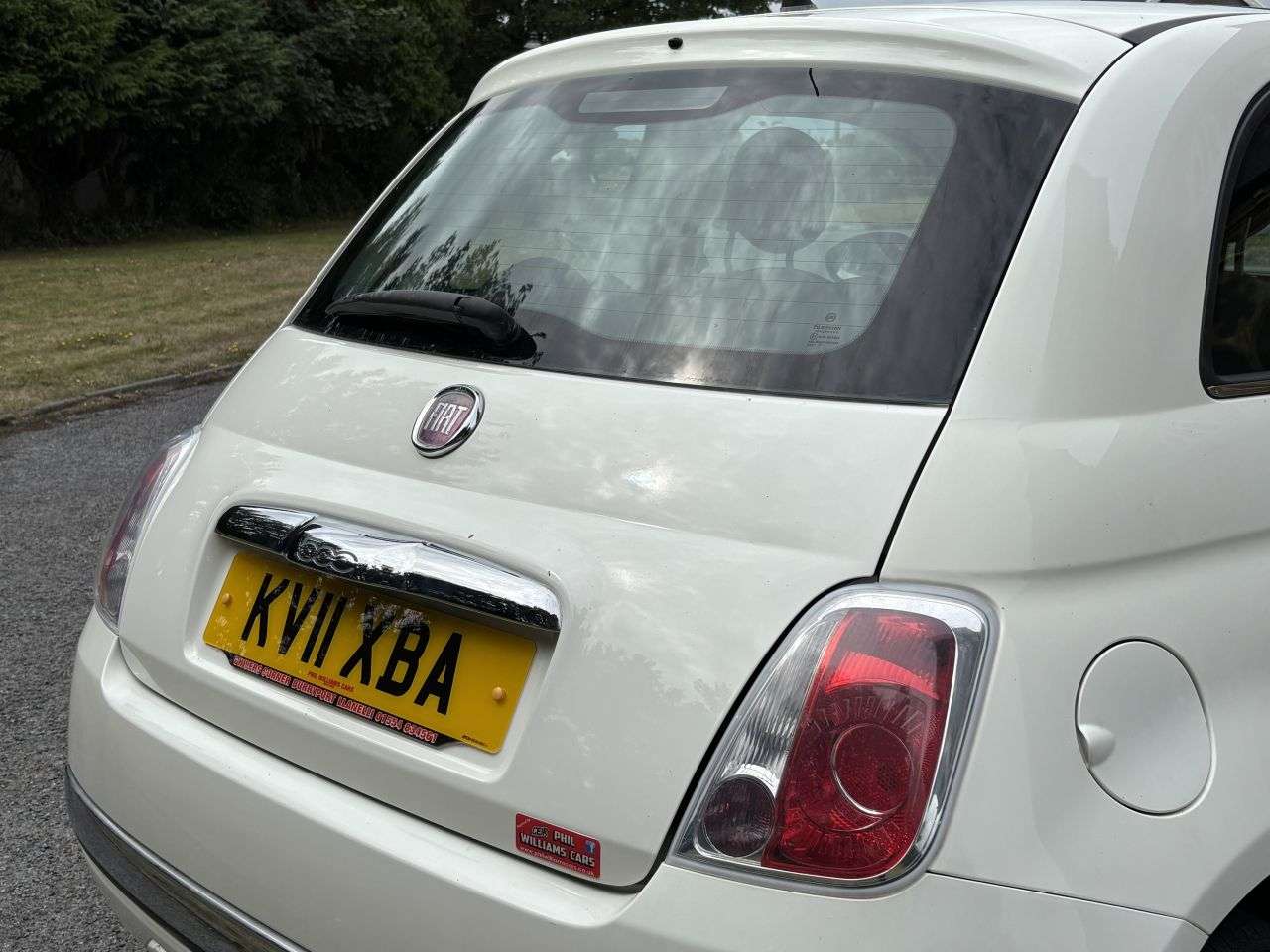 2011 FIAT 500 2011 FIAT 500