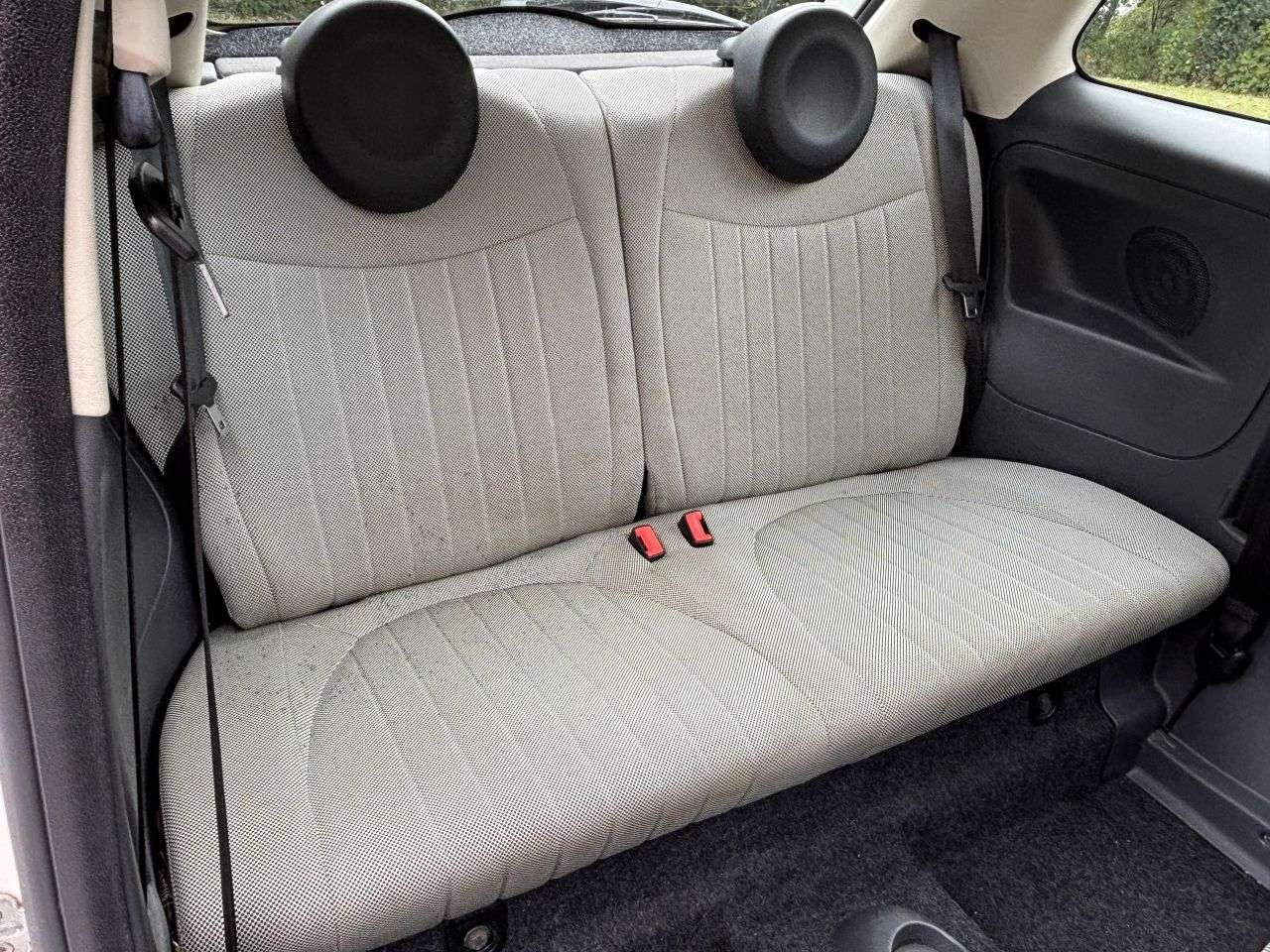 2011 FIAT 500 2011 FIAT 500