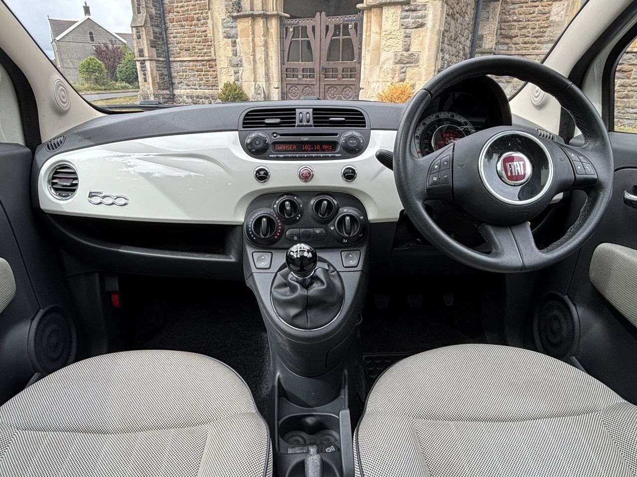 2011 FIAT 500 2011 FIAT 500