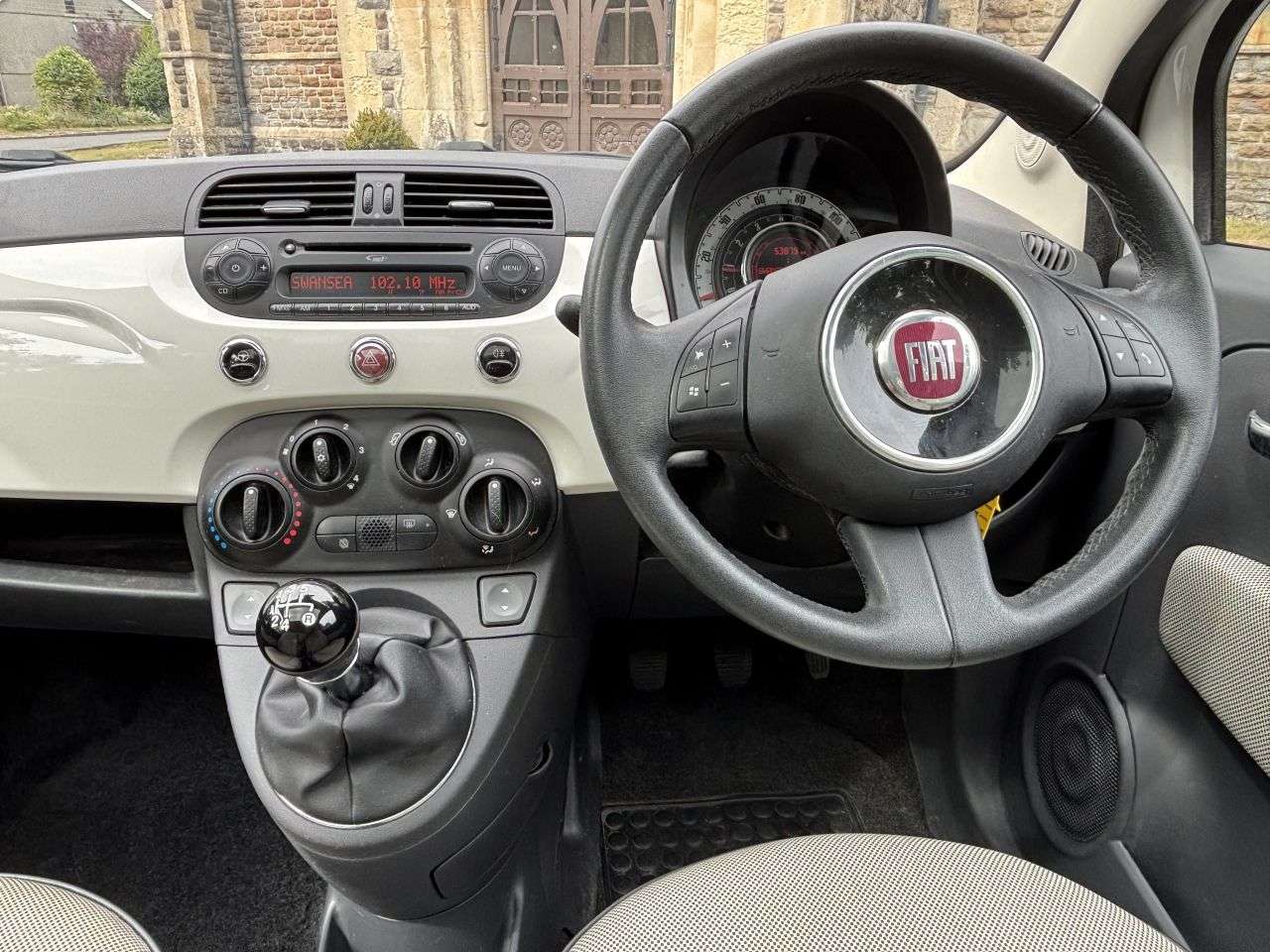 2011 FIAT 500 2011 FIAT 500