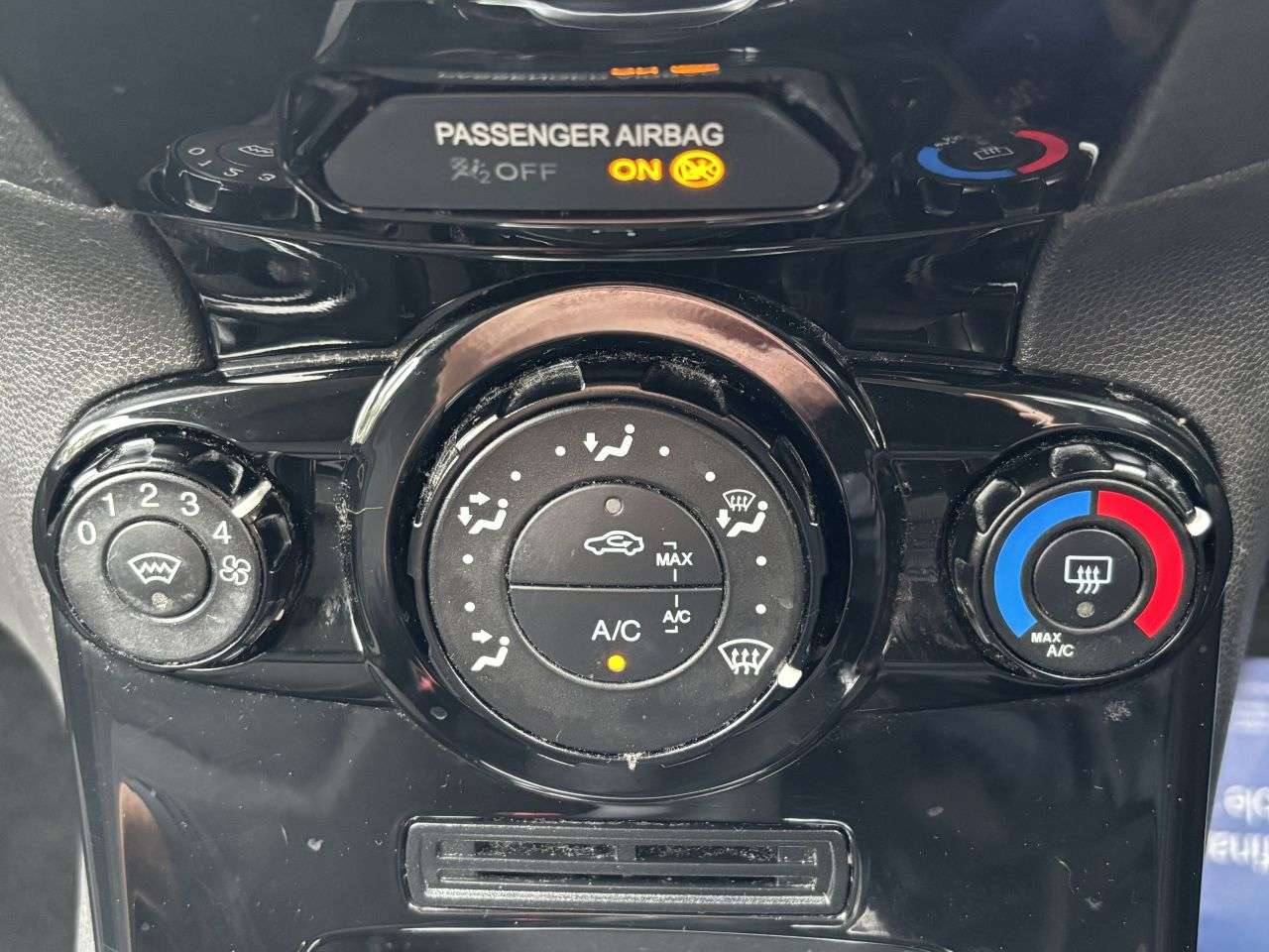 2015 FORD FIESTA 2015 FORD FIESTA