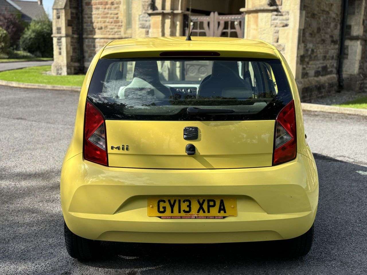 A 2013 SEAT MII 1.0 12v SE Hatchback 5dr Petrol Manual Euro 5 (60 ps) A 2013 SEAT MII 1.0 12v SE Hatchback 5dr Petrol Manual Euro 5 (60 ps)