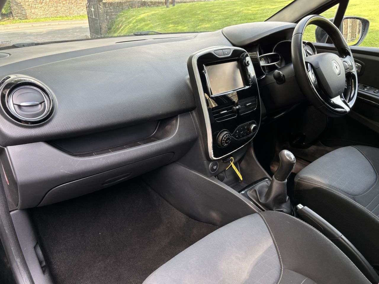 2015 RENAULT CLIO 2015 RENAULT CLIO