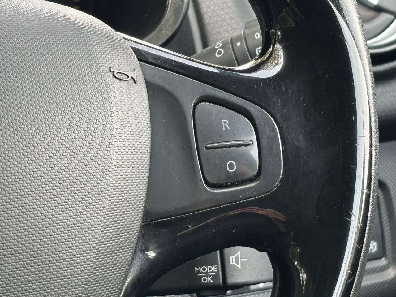 2015 RENAULT CLIO 2015 RENAULT CLIO