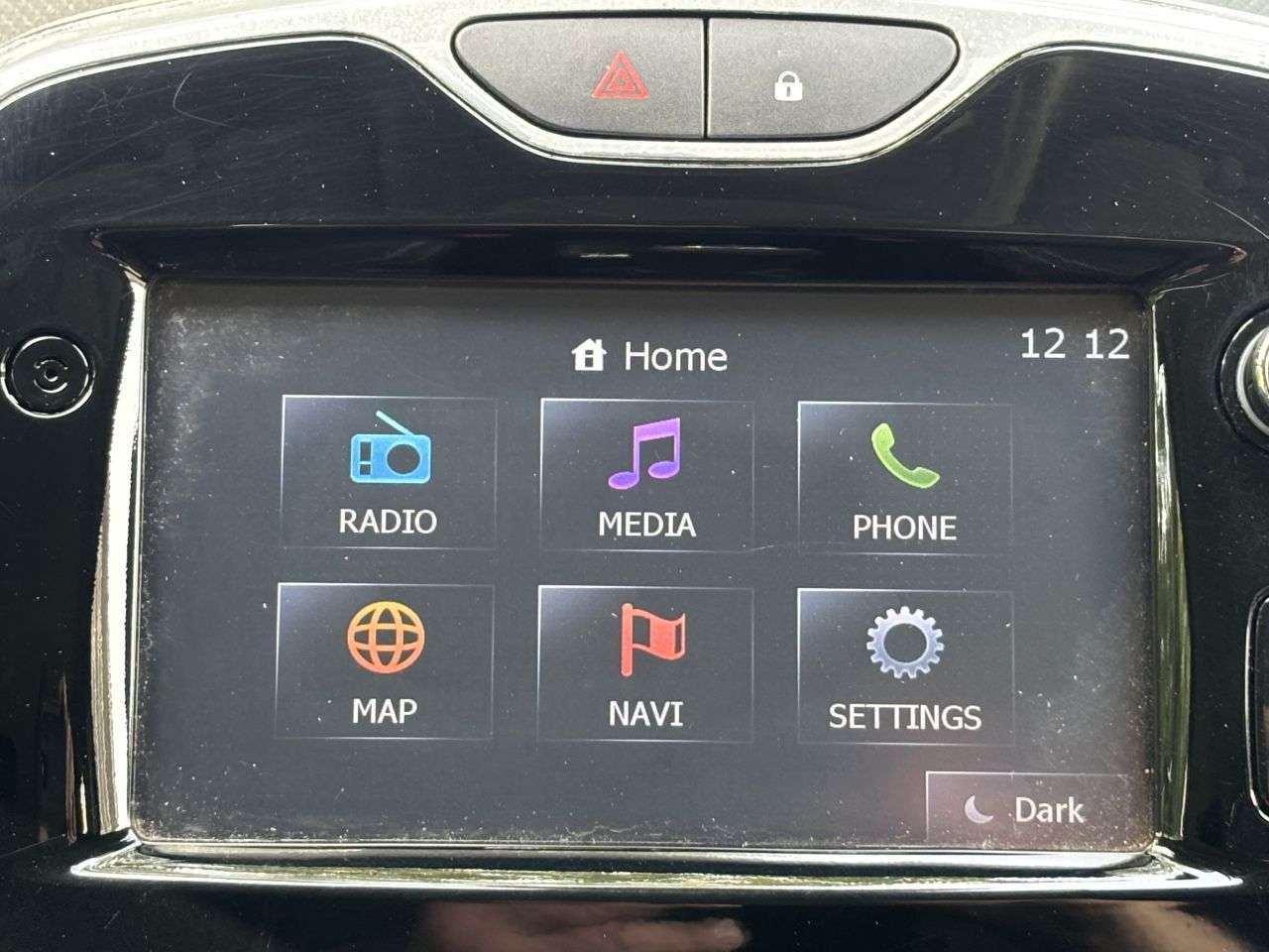 2015 RENAULT CLIO 2015 RENAULT CLIO