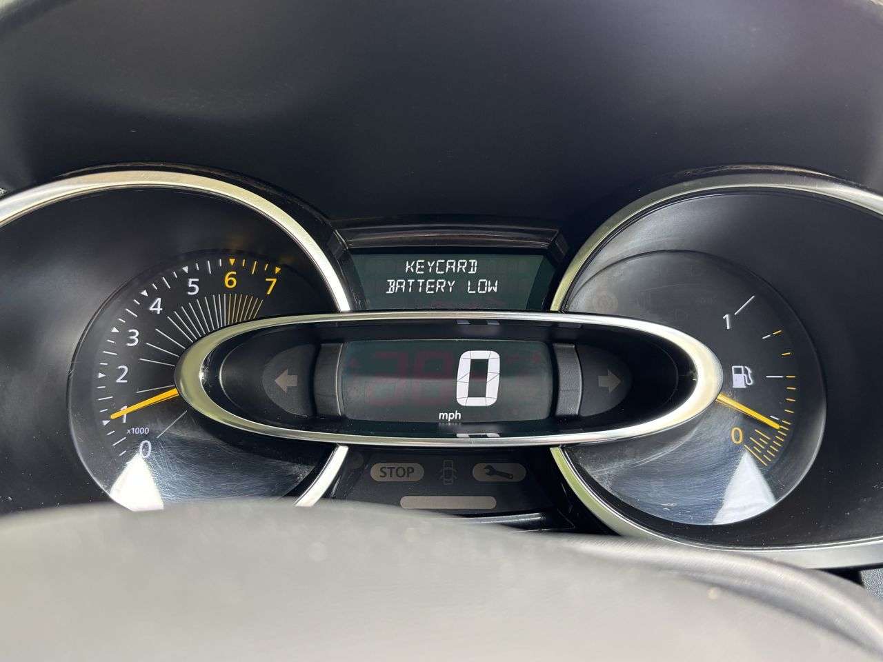 2015 RENAULT CLIO 2015 RENAULT CLIO