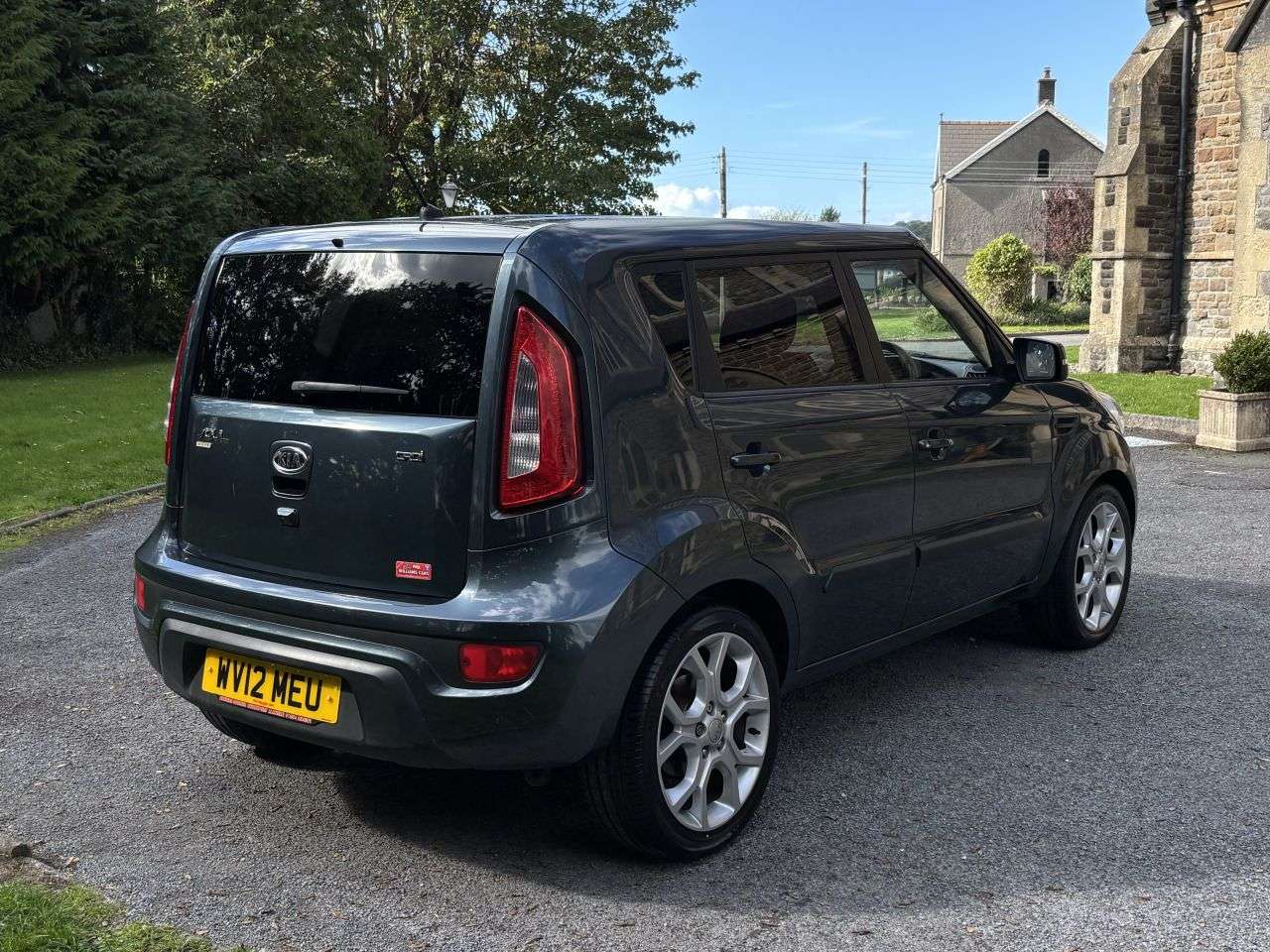 A 2012 KIA SOUL 1.6 CRDi Hunter SUV 5dr Diesel Manual Euro 5 (126 bhp) A 2012 KIA SOUL 1.6 CRDi Hunter SUV 5dr Diesel Manual Euro 5 (126 bhp)