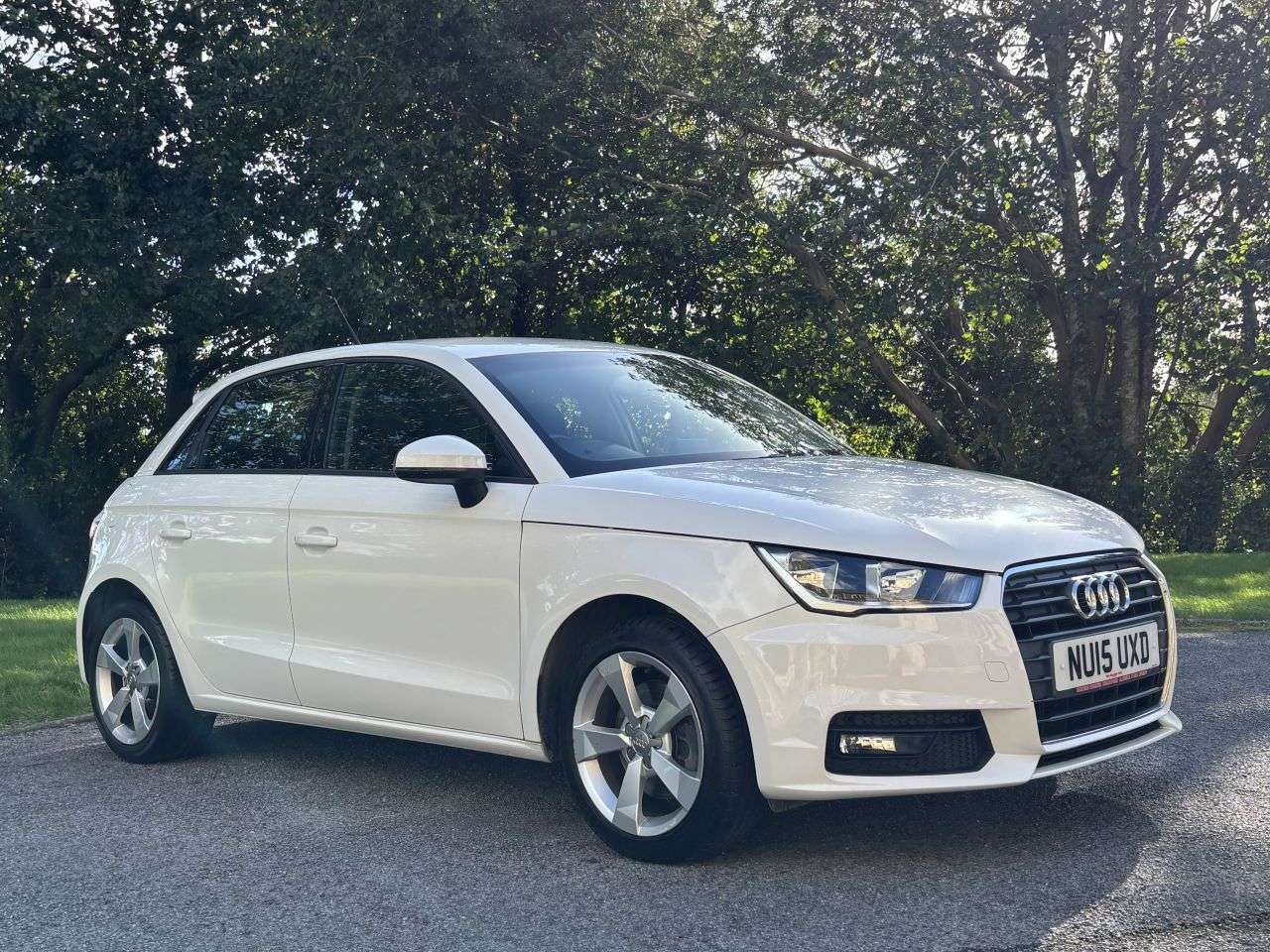 A 2015 AUDI A1 1.4 TFSI Sport Sportback 5dr Petrol Manual Euro 6 (s/s) (125 ps) A 2015 AUDI A1 1.4 TFSI Sport Sportback 5dr Petrol Manual Euro 6 (s/s) (125 ps)