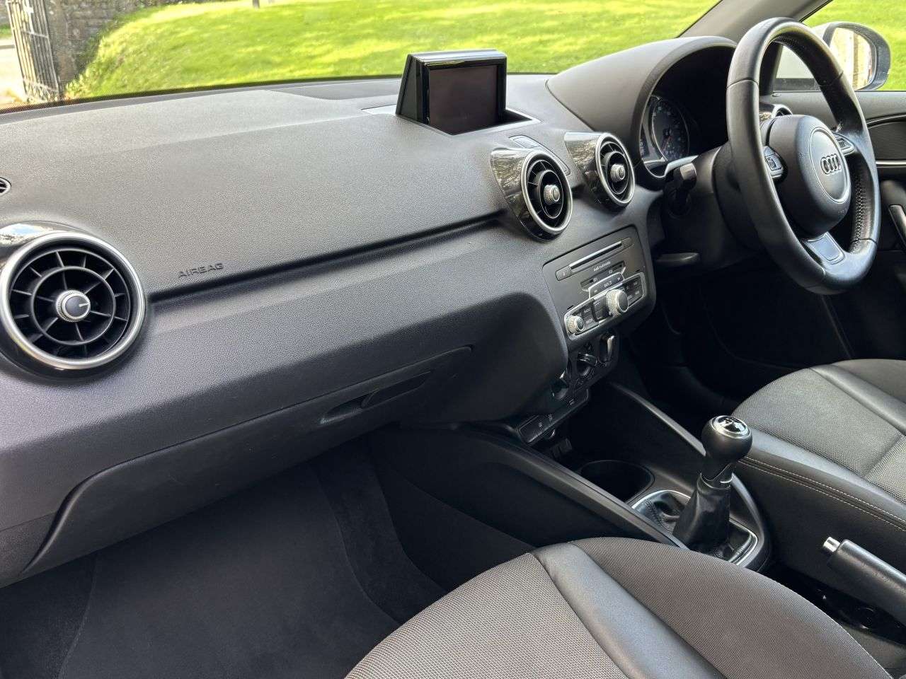 2015 AUDI A1 2015 AUDI A1