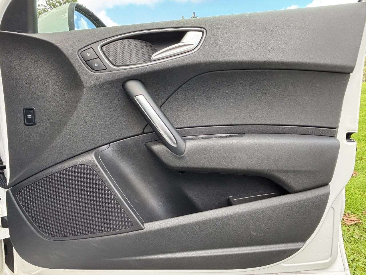 2015 AUDI A1 2015 AUDI A1