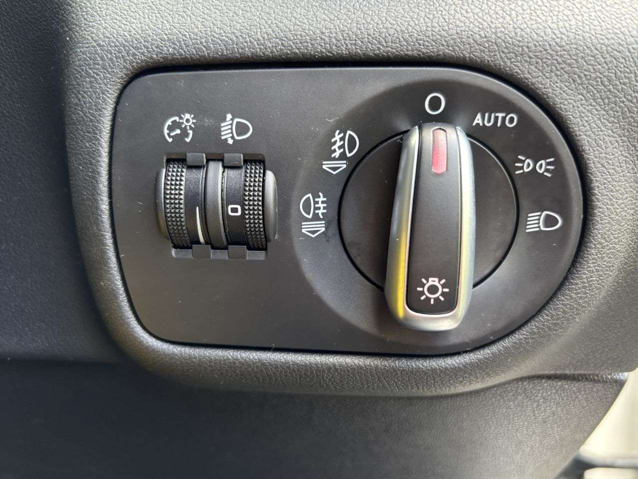 2015 AUDI A1 2015 AUDI A1