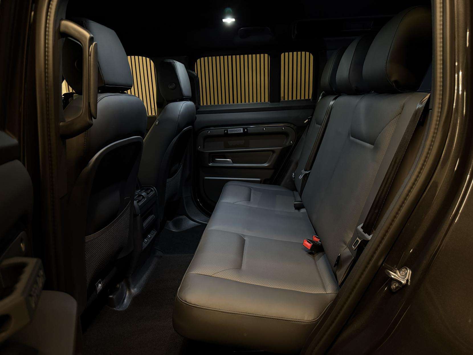 2026 LAND ROVER DEFENDER 110 2026 LAND ROVER DEFENDER 110