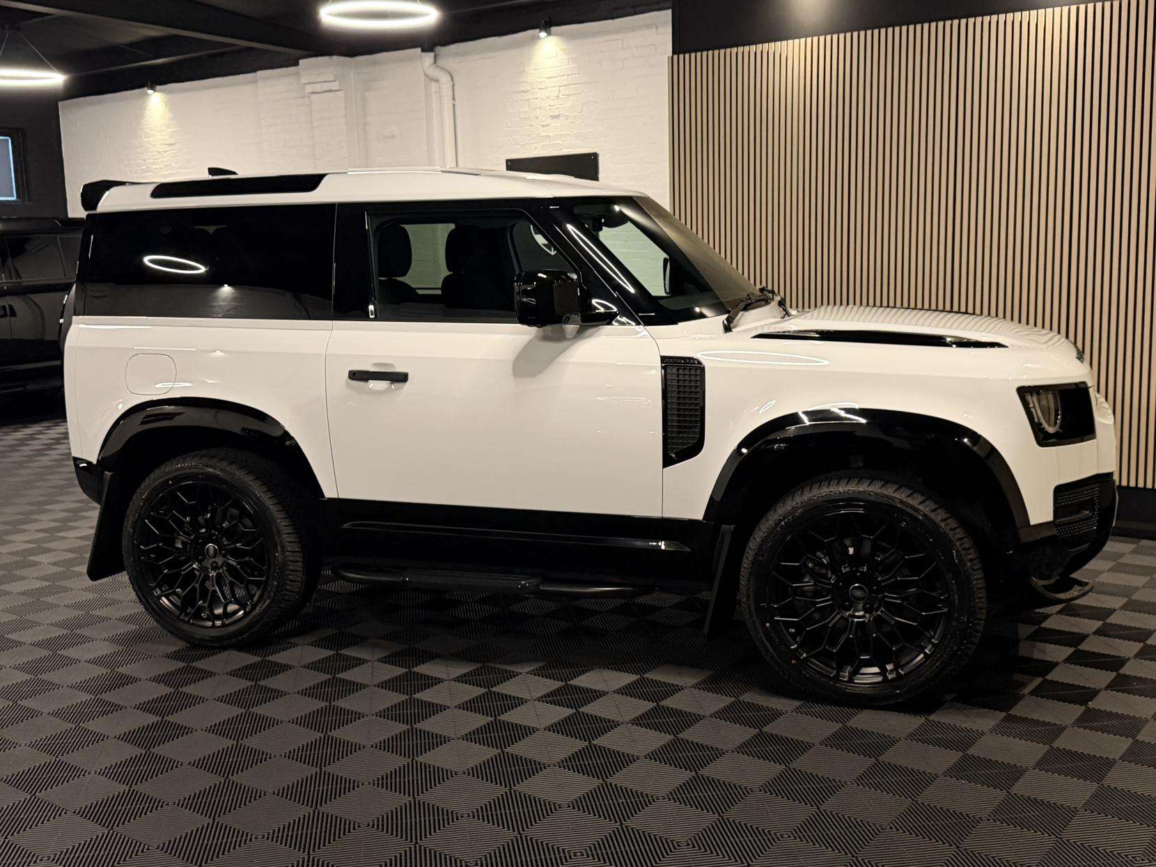 2024 LAND ROVER DEFENDER 90 2024 LAND ROVER DEFENDER 90