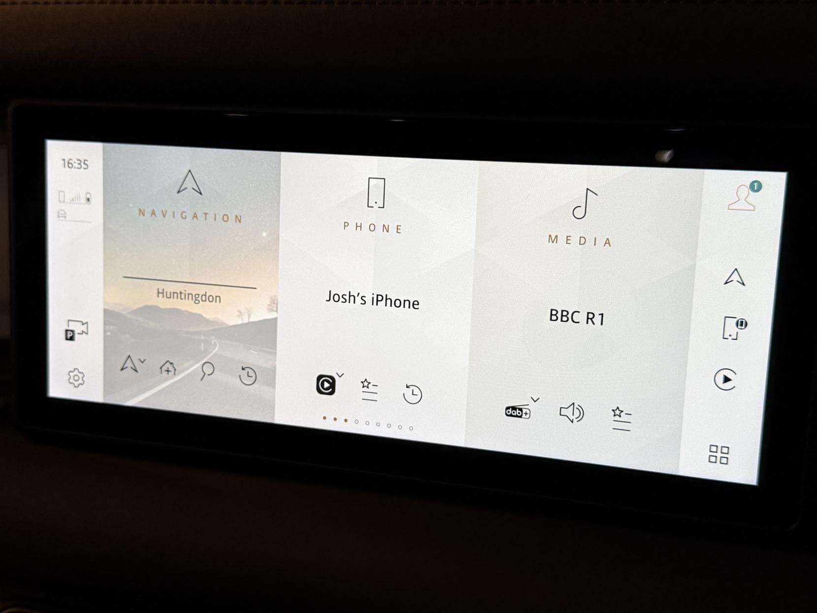 2024 LAND ROVER DEFENDER 90 2024 LAND ROVER DEFENDER 90