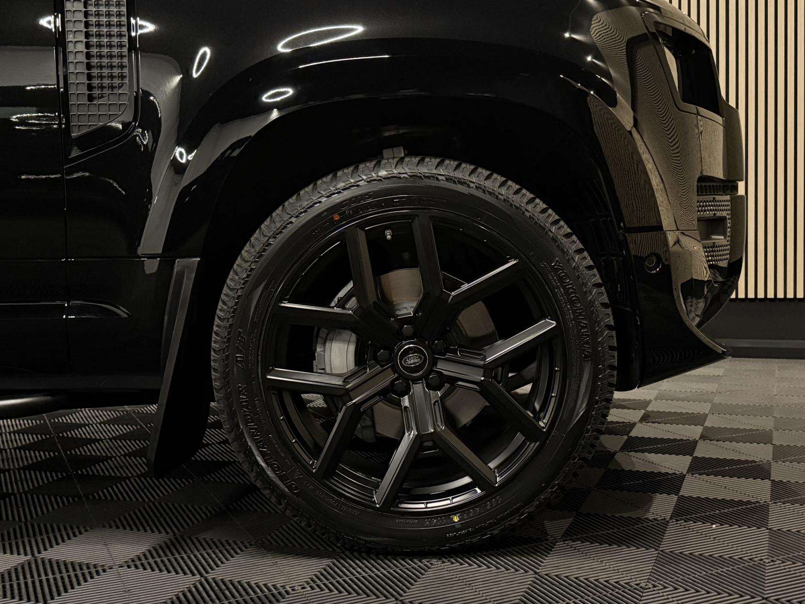 2025 LAND ROVER DEFENDER 90 2025 LAND ROVER DEFENDER 90