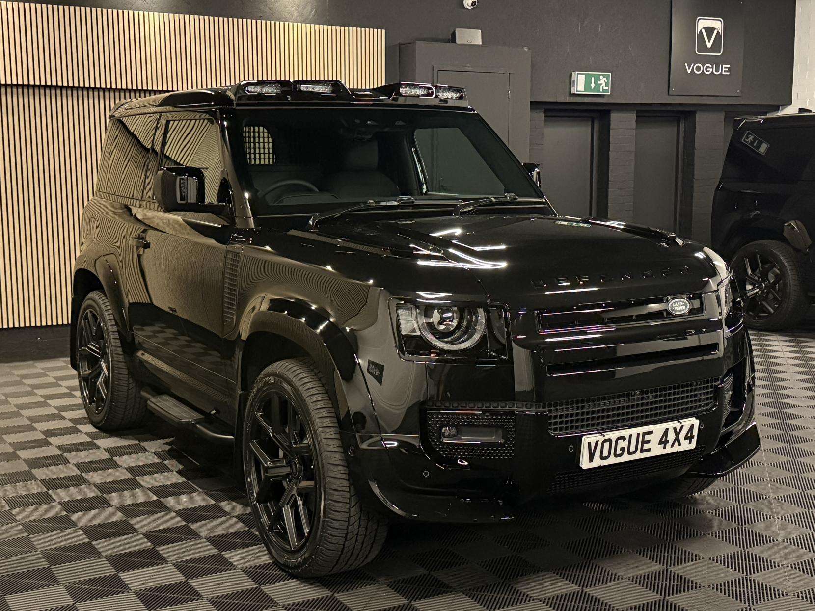 2025 LAND ROVER DEFENDER 90 2025 LAND ROVER DEFENDER 90