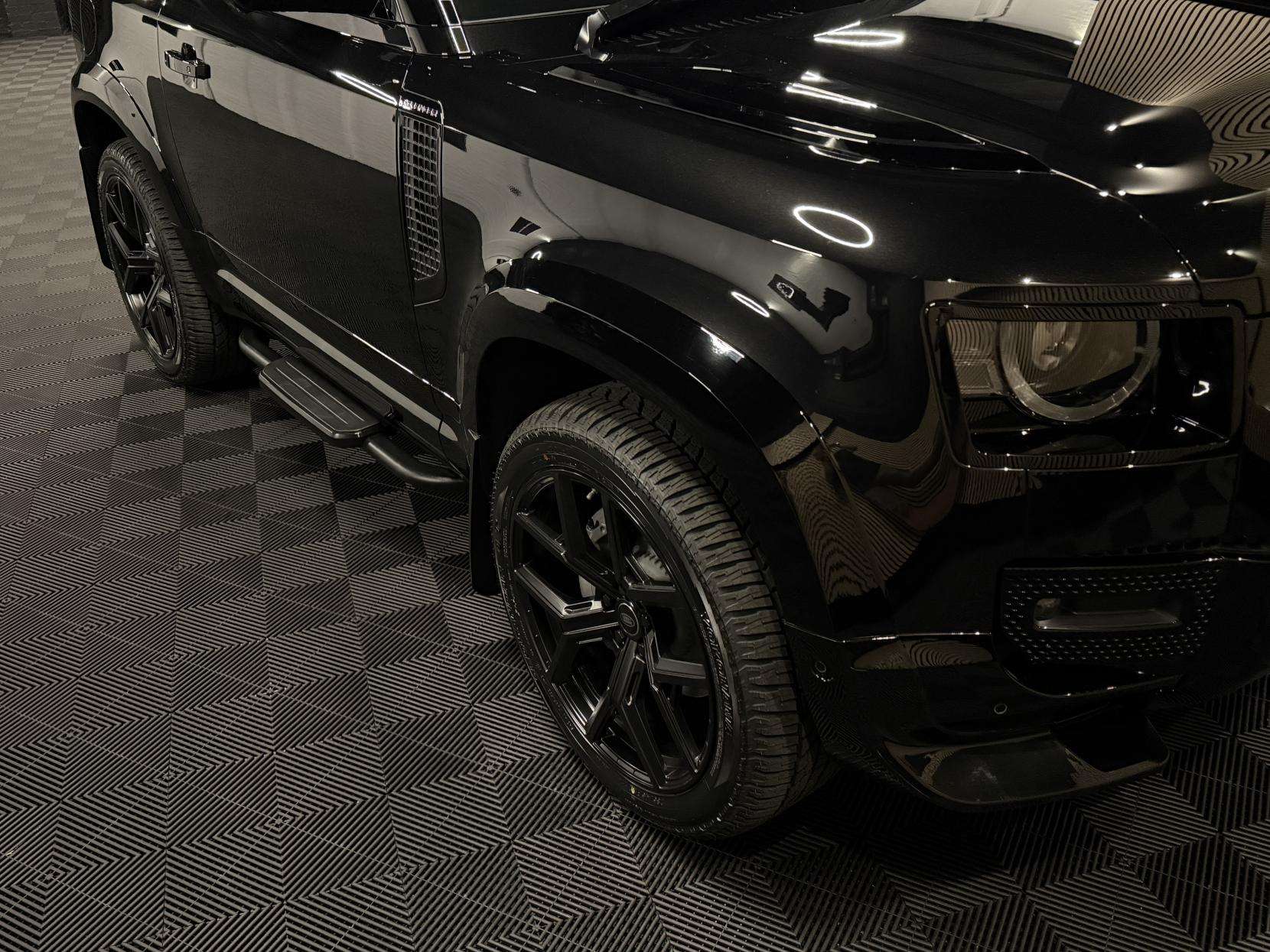 2025 LAND ROVER DEFENDER 90 2025 LAND ROVER DEFENDER 90