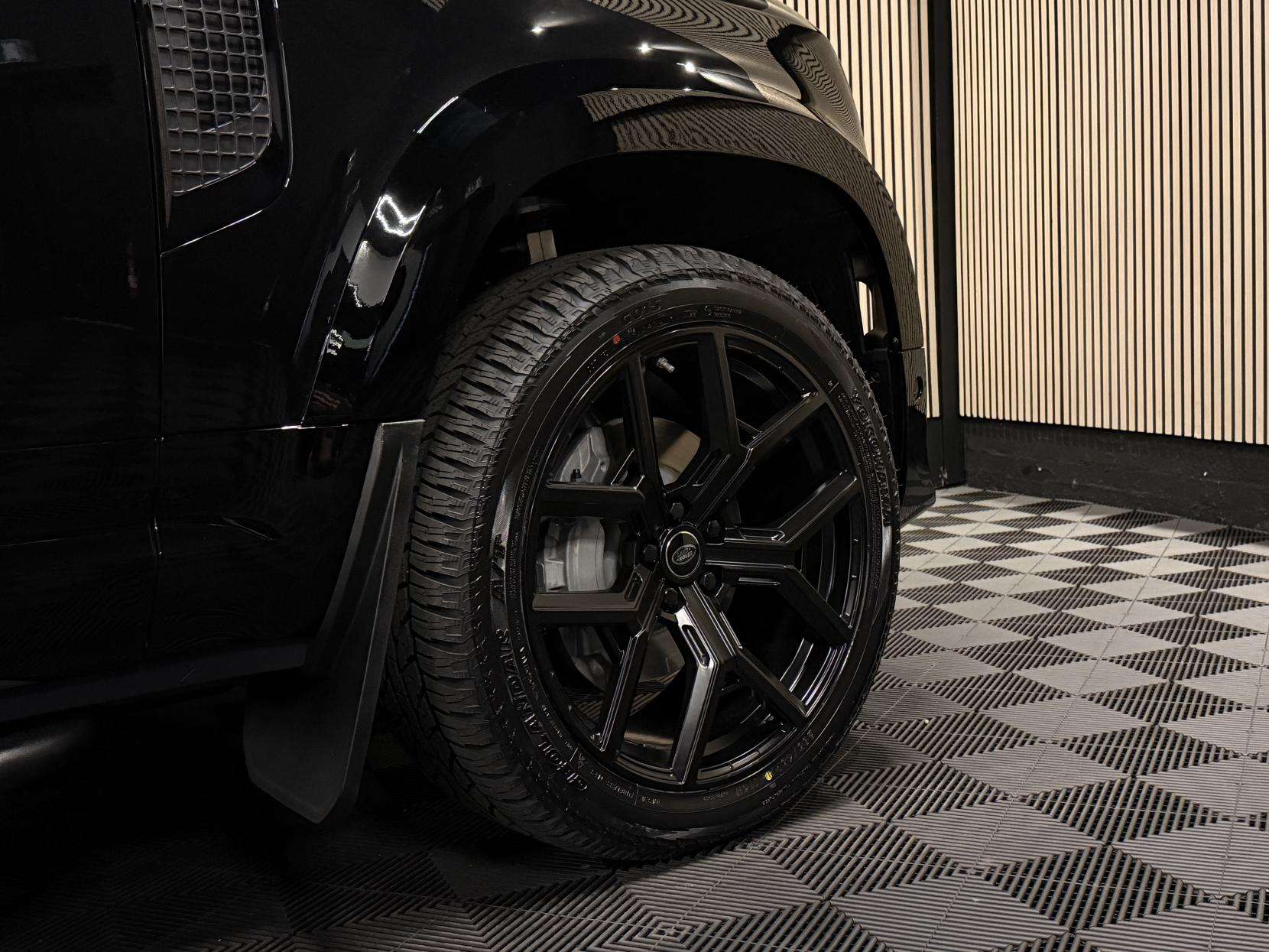 2025 LAND ROVER DEFENDER 90 2025 LAND ROVER DEFENDER 90